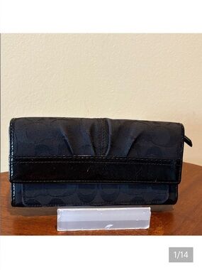 Coach  wallet  long wallet  signature monogram canvas/black patent leather trim